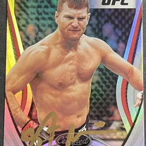 Stipe Miocic Signed Auto 2021 Chronicles Certified UFC Card Beckett Coa
