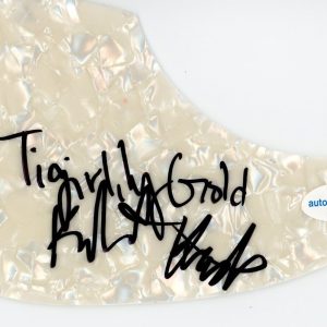 TIGIRLILY GOLD SIGNED AUTOGRAPH ACOUSTIC GUITAR PICKGUARD ACOA COUNTRY GROUP
