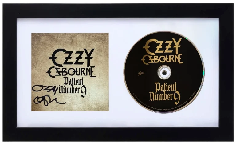 Ozzy Osbourne Patient Number 9 CD サイン付き Ozzy Osbourne Signed Autograph Patient Number 9 CD Framed