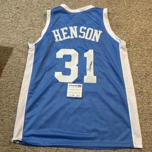 NORTH CAROLINA TAR HEELS- JOHN HENSON SIGNED AUTOGRAPH JERSEY ACOA BASKETBALL