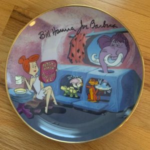 HANNA-BARBERA SIGNED 1994 FLINTSTONES PLATE STONE AGE WOMAN WILMA JSA
