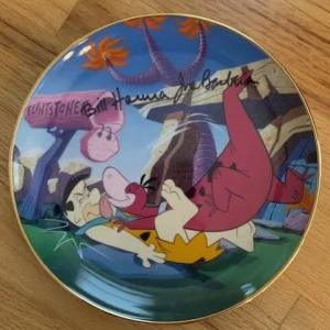 HANNA-BARBERA HAND SIGNED 1994 FLINTSTONES PLATE WELCOME HOME FRED JSA