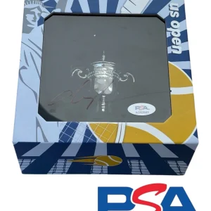 Daniil Medvedev Signed US OPEN Mini Trophy PSA AUTO 2021 CHAMPION 1st Grand Slam