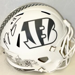 A. J. Green signed Cincinnati Bengals Salute Service Full Size Helmet Beckett