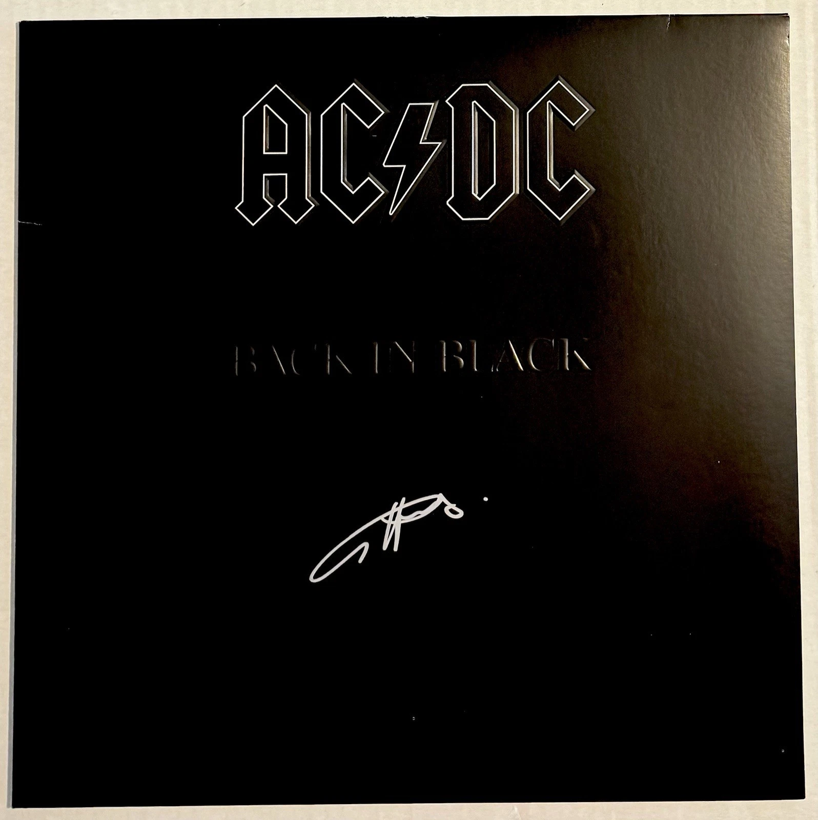 Angus Young Signed Autographed Back In Black AC/DC Vinyl Album Record ...