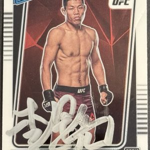 Li Jingliang Signed 2022 Donruss Optic UFC Base Card BAS Beckett On Card