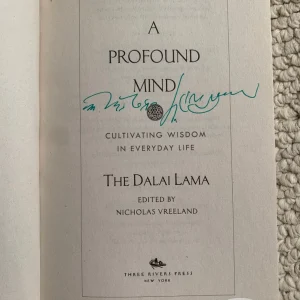 DALAI LAMA HAND SIGNED BOOK      A PROFOUND MIND      VERY RARE      JSA LETTER