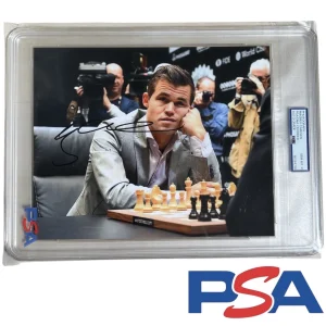 Magnus Carlsen Signed 8x10 Photo PSA ENCAPSULATED GEM MT 10 AUTO Chess Champion