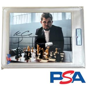 Magnus Carlsen Signed 8x10 Photo PSA ENCAPSULATED GEM MT 10 AUTO Chess Champion