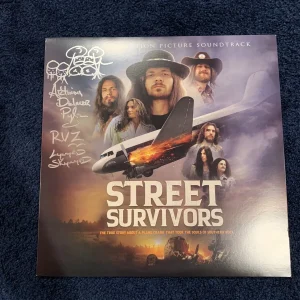 Artimus Pyle Lynyrd Skynyrd SIGNED Street Survivors Album JSA With Sketch
