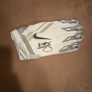 Donovan McNabb Signed Autographed Nike Football Glove BAS Philadelphia Eagles