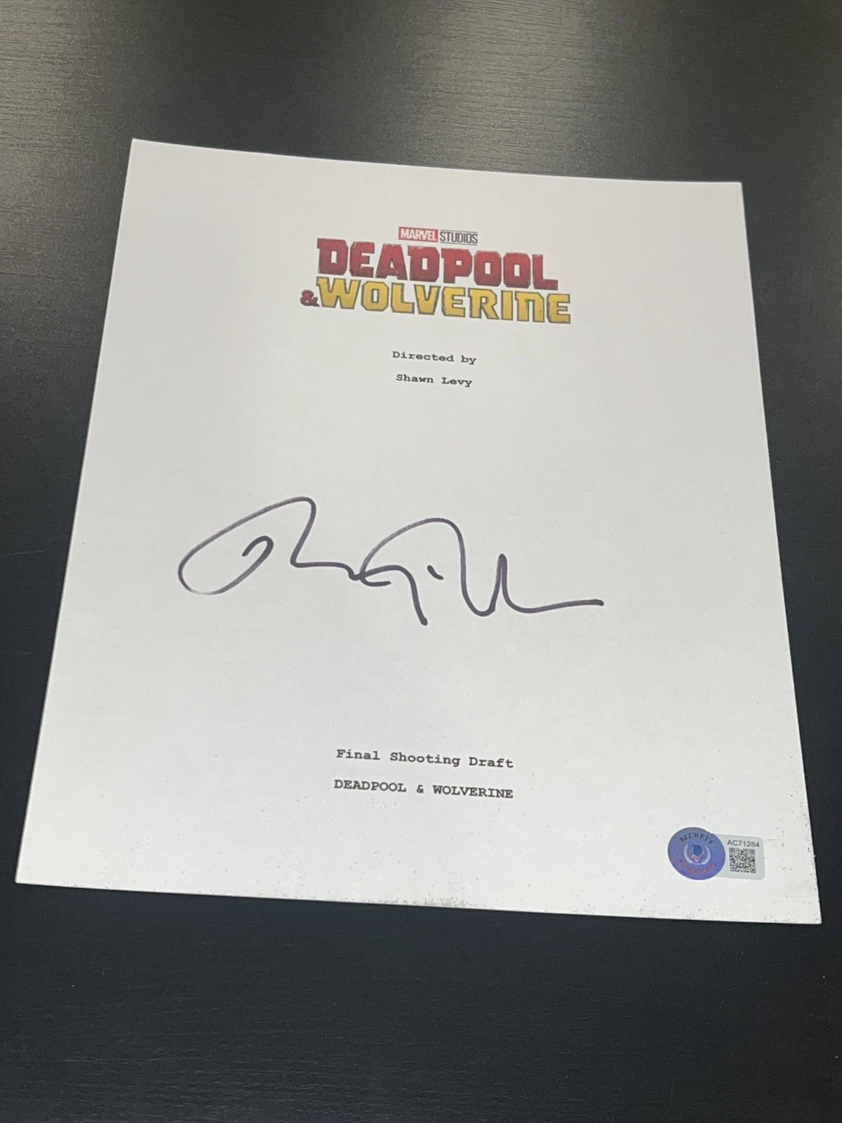 RYAN REYNOLDS SIGNED AUTOGRAPH MOVIE SCRIPT DEADPOOL WOLVERINE BECKETT