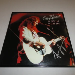 AMY GRANT SIGNED FRAMED "IN CONCERT VOLUME TWO" LP ALBUM