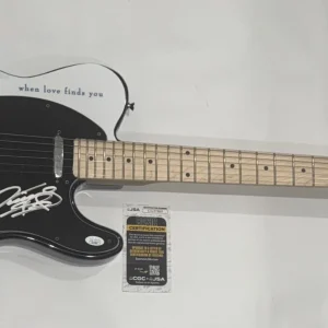 VINCE GILL SIGNED CUSTOM WHEN LOVE FINDS YOU ELECTRIC GUITAR JSA COA