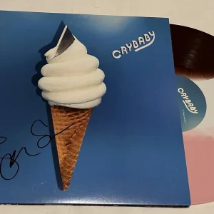 TEGAN AND SARA SIGNED CRYBABY VINYL RECORD JSA