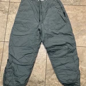 US Air Force F-1B Flight Air Crew Extreme Cold Trousers 36  8415-00-394-3615