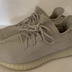 Yeezy Boost SPLY 350 V2 Sesame Knit Size 11 Shoes  Lightly Used