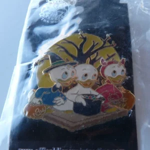 Walt Disney Huey Dewey Louie 2006 1.75" Limited Edition Halloween Collectors Pin
