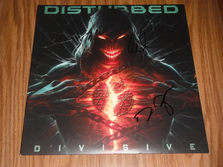 DISTURBED GROUP SIGNED DIVISIVE ALBUM