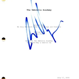 Tom Hopper Signed Autograph The Umbrella Academy Full Pilot Script Screenplay