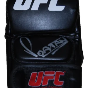 ALEX PEREIRA signed (UFC) MMA autographed Fighting glove BECKETT BAS BT78266