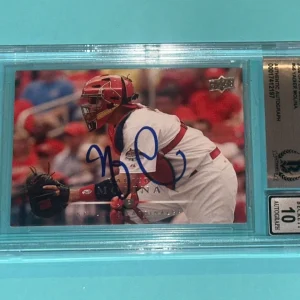 YADIER MOLINA Signed 2008 UPPER DECK Card #66 Beckett BAS AUTO 10