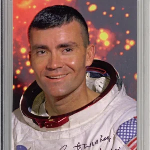 APOLLO 13 ASTRONAUT FRED HAISE SIGNED PICTURE PSA DNA COA AUTOGRAPH NASA SPACE