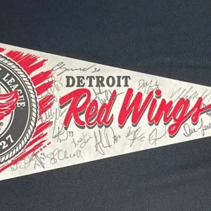 1993/94 Detroit Red Wings Team Signed Pennant JSA COA Steve Yzerman Konstantinov