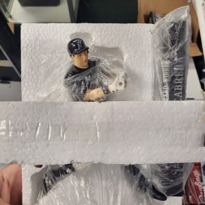 MIGUEL CABRERA FLORIDA MARLINS COLLECTIBLE STATUE DISPLAY NEW RARE