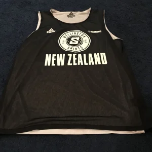 ERIC DEVENDORF GAME USED OVER SEAS New Zealand JERSEY SYRACUSE UNIVERSITY