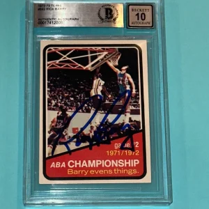 RICK BARRY Signed 1972-73 TOPPS Card #242 Beckett Authenticated BAS AUTO 10