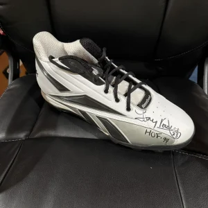 Autographed Signed Tony Dorsett Cleat HoF 94 Cowboys Football Beckett