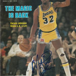 MAGIC JOHNSON Signed 3/9/81 SPORTS ILLUSTRATED Beckett Auth