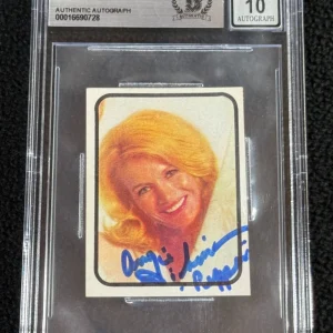 Angie Dickinson Signed 1977 Mis Favoritos Card #72 Beckett Certified Auto 10