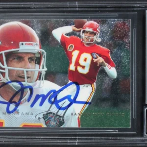 49ers Joe Montana Signed 1995 Fleer Flair Preview #15 Card Auto 10! BAS Slabbed