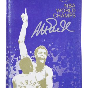 Lakers Magic Johnson Signed 1980-1981 Media Guide BAS Witnessed #3W387380