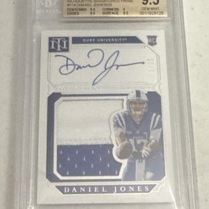 Daniel Jones 2019 National Treasures  Rookie Patch Auto /25 BGS Cracked Case
