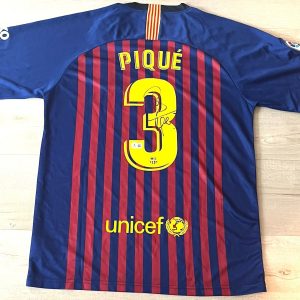 Gerard Pique Hand Signed Barcelona Barca Soccer Futbol Jersey Beckett BAS