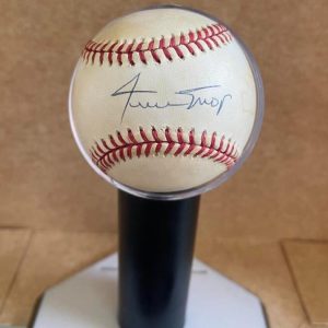 WILLIE MAYS GIANTS/METS SIGNED AUTO N.L. BASEBALL BAS LOA