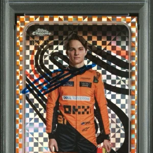 2024 Topps Chrome F1 #8 Oscar Piastri Orange Checker Flag Ref Auto /25 PSA 9/10
