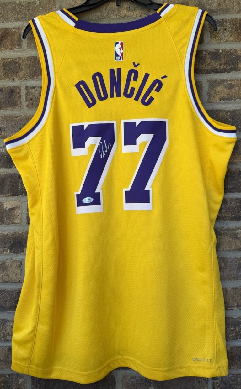 Luka Doncic Los Angeles Lakers Signed Officially Licensed Nike Jersey PSA/DNA
