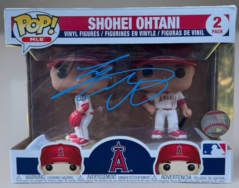 SHOHEI OHTANI1 SIGNED FUNKO POP BATTING &  PITCHING DOUBLE PACK PSA/DNA & MLB
