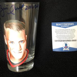 Brett Hull Signed & Inscribed Painted Detroit Red Wings Pint Glass Beckett COA