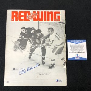 Alex Delvecchio Signed 1972 Detroit Red Wings Magazine Game Program Beckett COA
