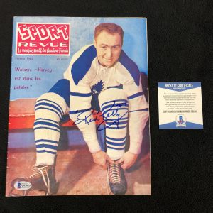 Red Kelly Signed Toronto Maple Leafs 1962 Sport Revue Magazine Beckett COA