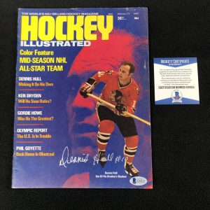 Dennis Hull Signed Chicago Blackhawks Hockey Illustrated Magazine Beckett COA