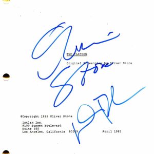 WILLEM DAFOE & OLIVER STONE CAST SIGNED AUTOGRAPH - PLATOON FULL MOVIE SCRIPT