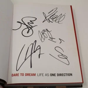 ONE DIRECTION 1D FULL BAND SIGNED AUTOGRAPH "DARE TO DREAM" BOOK - HARRY STYLES