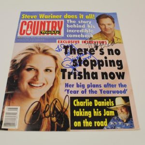TRISHA YEARWOOD, CHARLIE DANIELS +1 SIGNED AUTOGRAPH COUNTRY WEEKLY MAGAZINE