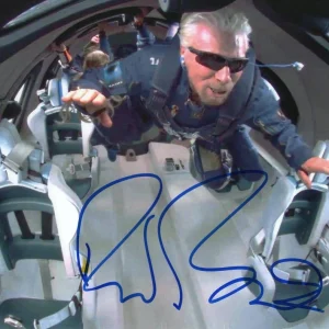 RICHARD BRANSON SIGNED AUTOGRAPH 8x10 PHOTO - VIRGIN GALACTIC CEO IN SPACE! RARE